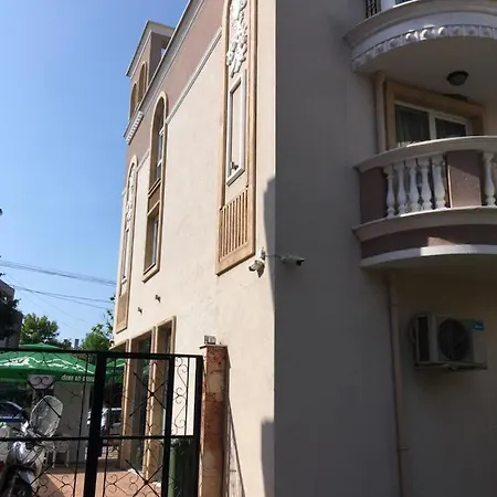 Ξενοδοχείο με διαμερίσματα Vase Ράβντα