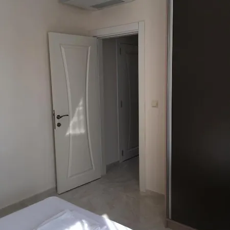 Апартхотел Vase Равда