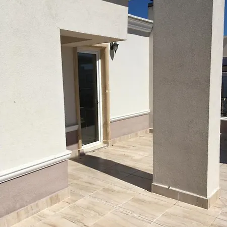 Vase Aparthotel 3*