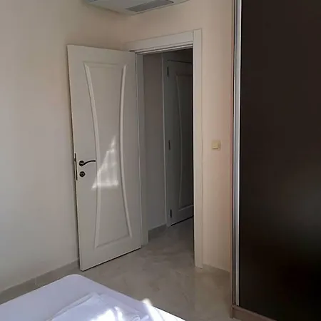 Vase Aparthotel 3*