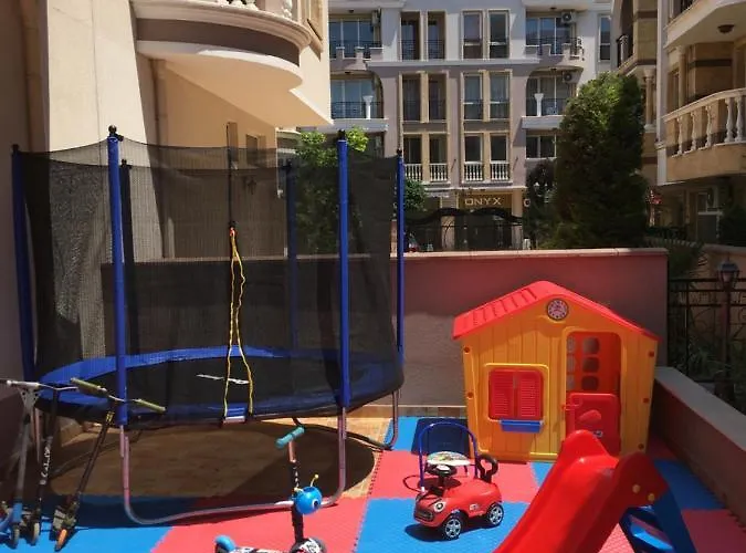 Апартхотел Vase Равда